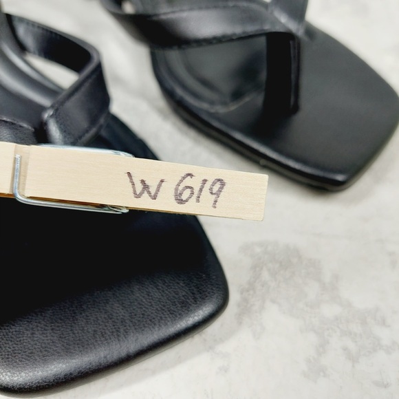 NEW Open Edit Thong Kitten Heel Sandals Women 4M Black Square Toe Y2K Chic W619 - Picture 6 of 6